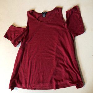 Peek a boo shoulder t shirt